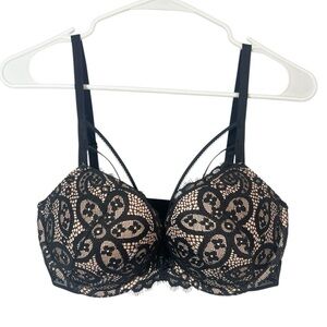 Victoria’s Secret Very Sexy Push Up Bra with Straps 32DD